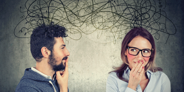 duas-pessoas-conversando-por-pensamentos duas-pessoas-conversando-por-pensamentos